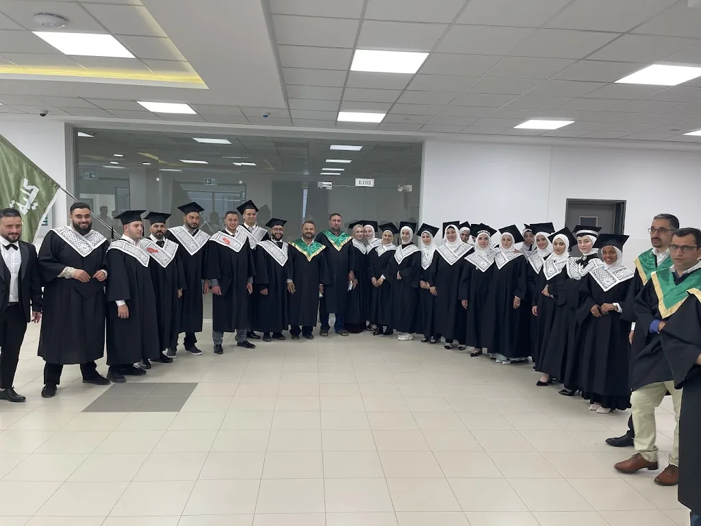 موقع الدكتور أيمن البدارين الرسمي | الدكتور أيمن البدارين في حفل تخرّج طلبة الشريعة لعام 2023م موقع الدكتور أيمن البدارين الرسمي | الدكتور أيمن البدارين في حفل تخرّج طلبة الشريعة لعام 2023م
