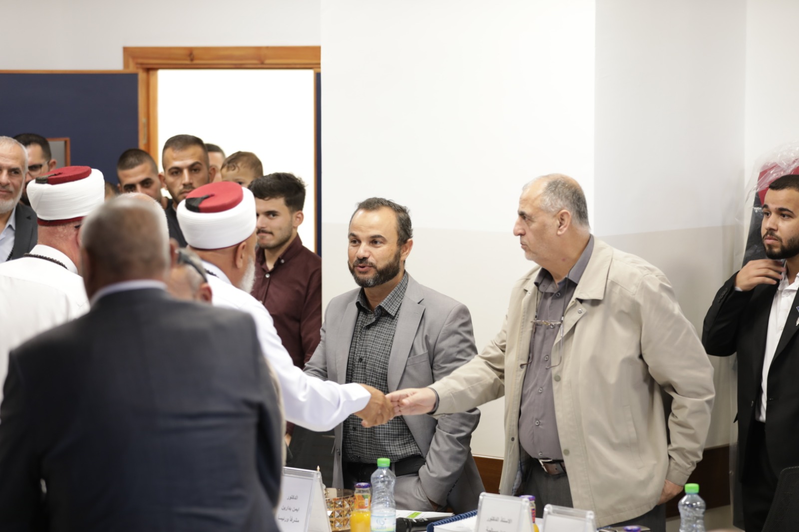 موقع الدكتور ايمن البدارين الرسمي - aymanbadarin.com | الدكتور البدارين مشرفا على رسالة الدكتوراه (أثر قواعد التيسير على مستجدات الحج والعمرة)