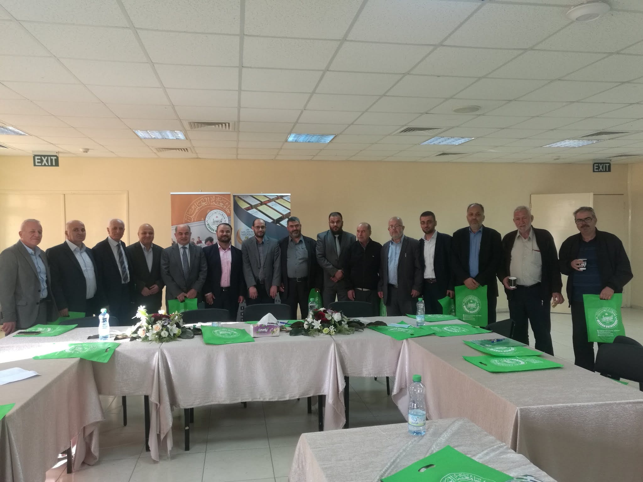 موقع الدكتور ايمن البدارين الرسمي - aymanbadarin.com | الدكتور أيمن البدارين في لقاء فقهي مع صناع وتجار الذهب