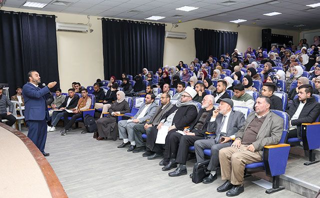 موقع الدكتور ايمن البدارين الرسمي - aymanbadarin.com | الدكتور ايمن البدارين أثناء عرض ورقته العلمية حول الشروط الشرعية لرؤية الأهلة موقع الدكتور ايمن البدارين الرسمي - aymanbadarin.com | الدكتور ايمن البدارين أثناء عرض ورقته العلمية حول الشروط الشرعية لرؤية الأهلة