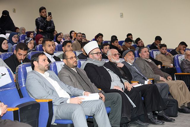 موقع الدكتور ايمن البدارين الرسمي - aymanbadarin.com | الدكتور ايمن البدارين أثناء عرض ورقته العلمية حول الشروط الشرعية لرؤية الأهلة موقع الدكتور ايمن البدارين الرسمي - aymanbadarin.com | الدكتور ايمن البدارين أثناء عرض ورقته العلمية حول الشروط الشرعية لرؤية الأهلة